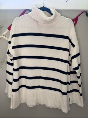 Old Navy White Turtleneck Sweater with Black Stripes